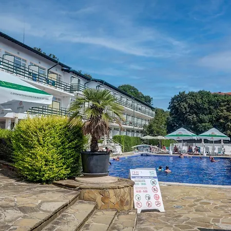 Hotell Kini Park & Free Parking Golden Sands