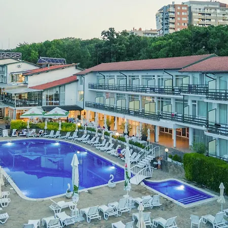 Hotell Kini Park & Free Parking