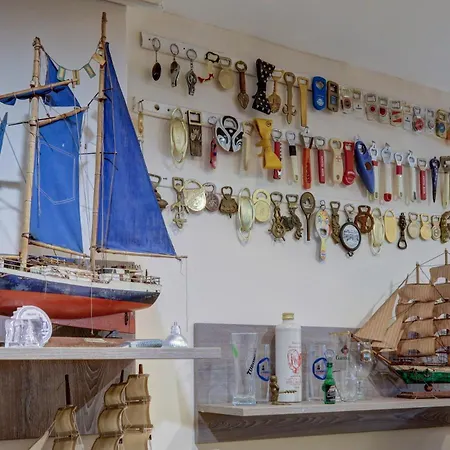 Kini Park & Free Parking Hotell