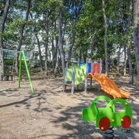 Hotell Kini Park & Free Parking 3*