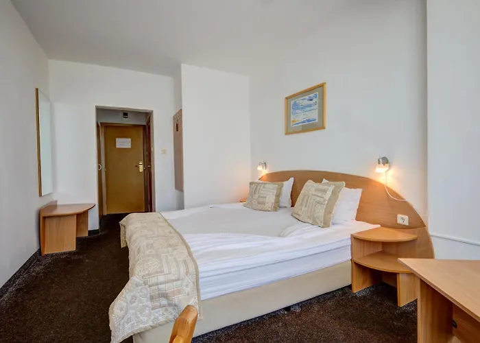 Kini Park & Free Parking Ξενοδοχείο