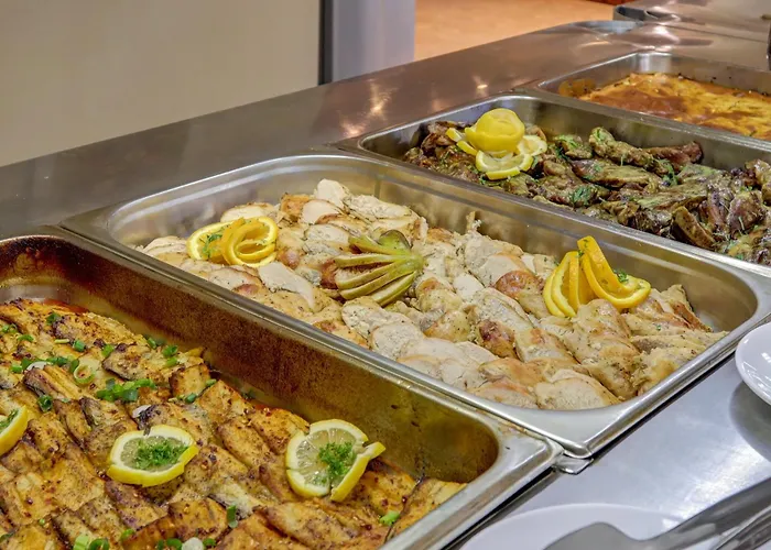 Kini Park & Free Parking 3* גולדן סנדס