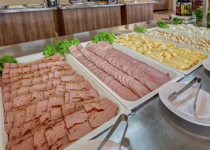 Kini Park & Free Parking