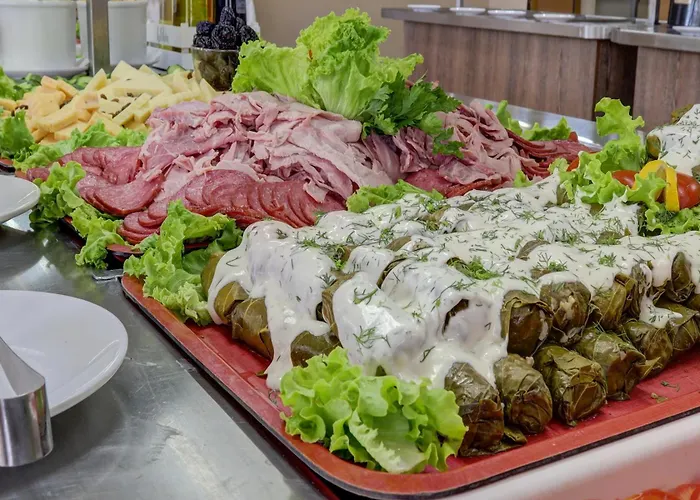 Ξενοδοχείο Kini Park & Free Parking 3*