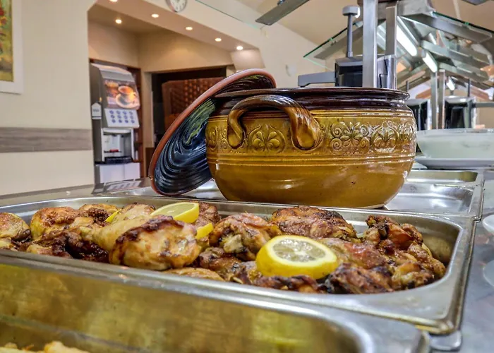 Kini Park & Free Parking 3* גולדן סנדס