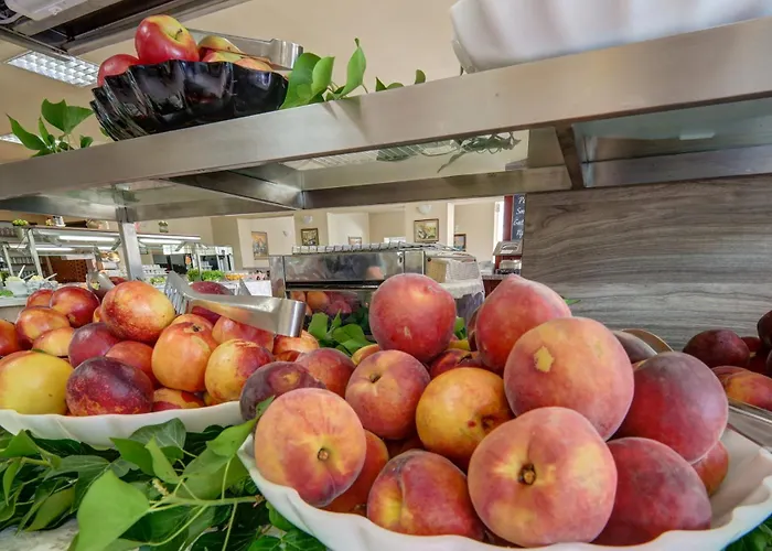 Kini Park & Free Parking Golden Sands