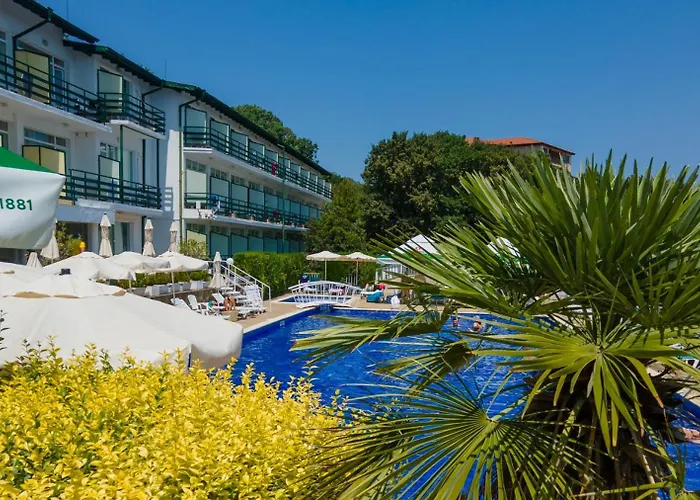 Kini Park & Free Parking 3* גולדן סנדס