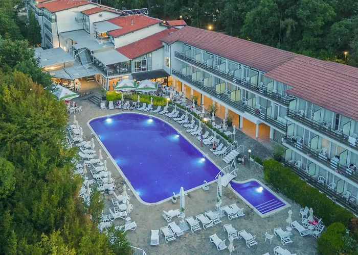 Kini Park & Free Parking 3* גולדן סנדס