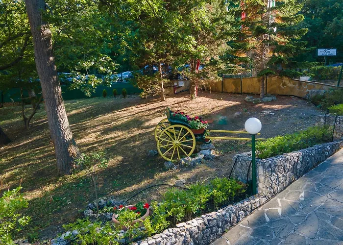 Kini Park & Free Parking גולדן סנדס