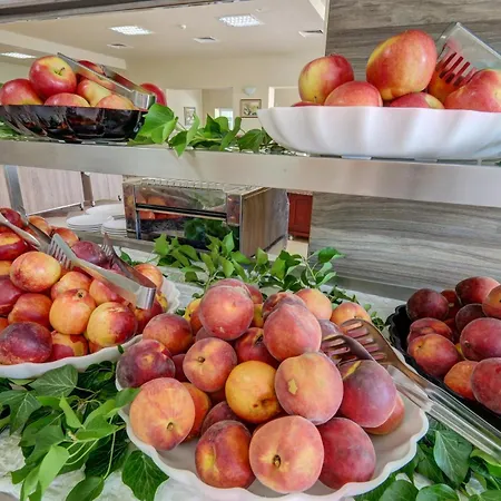 Kini Park & Free Parking Hotel Złote Piaski