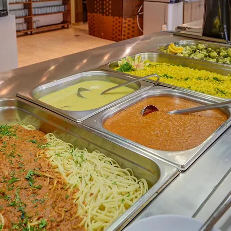 Hotel Kini Park & Free Parking Złote Piaski