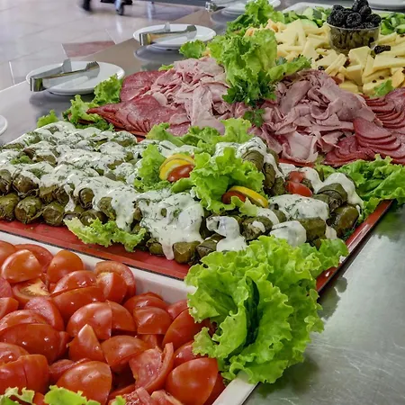 Hotel Kini Park & Free Parking Goldstrand