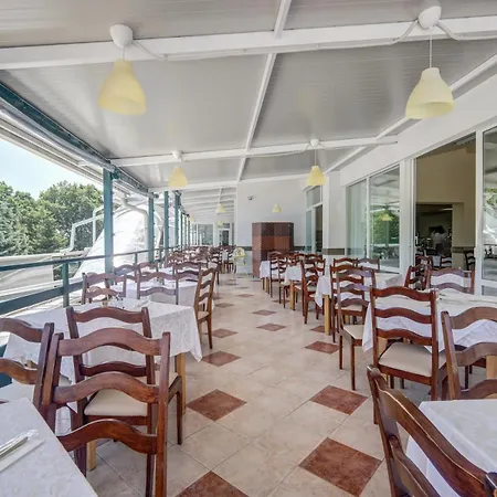 Kini Park & Free Parking Hotel Goldstrand