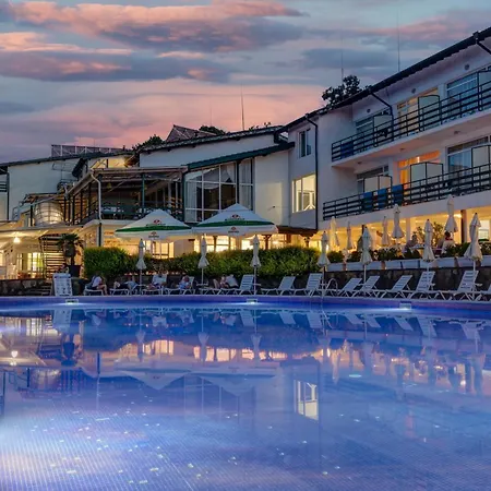 Kini Park & Free Parking