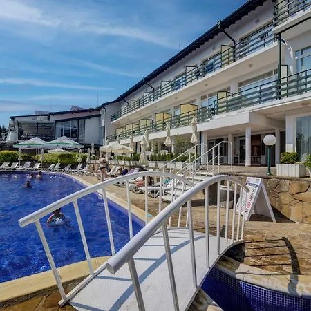 Kini Park & Free Parking Goldstrand