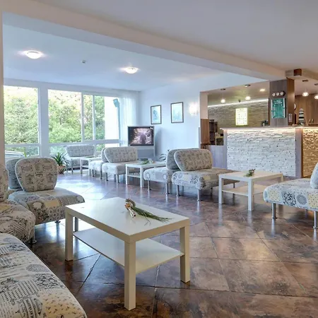 Hotel Kini Park & Free Parking Goldstrand