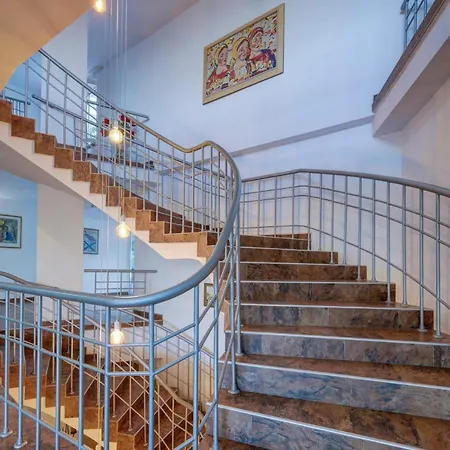 Hotel Kini Park & Free Parking Złote Piaski