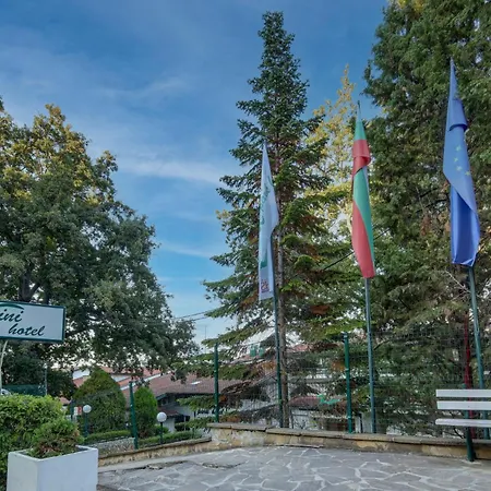 Kini Park & Free Parking Hotel Goldstrand