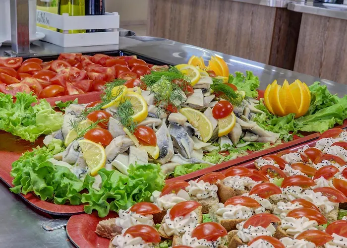 Kini Park & Free Parking Hotel