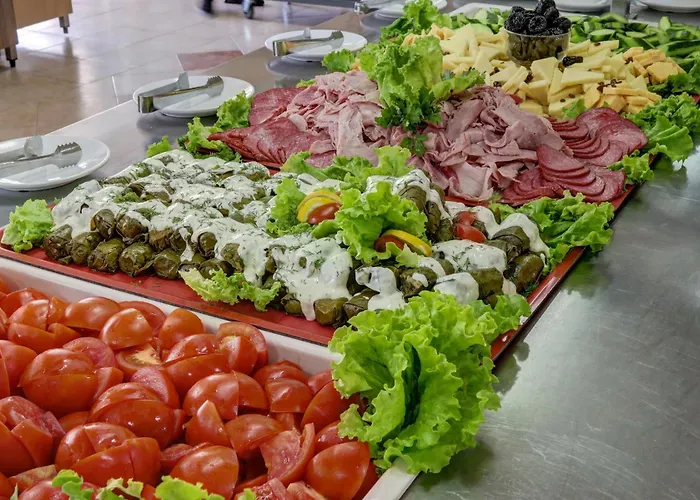 Hotel Kini Park & Free Parking Golden Sands