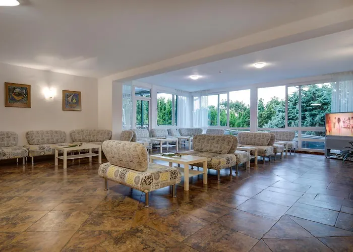 Hotel Kini Park & Free Parking Golden Sands