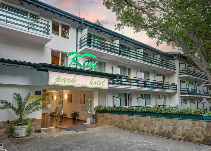 Hotel Kini Park & Free Parking Golden Sands